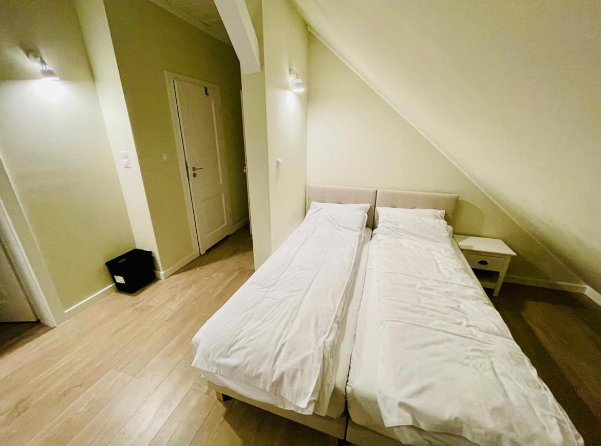 Dom Ogrodem Otulony Villa Bakalarzewo Kültér fotó
